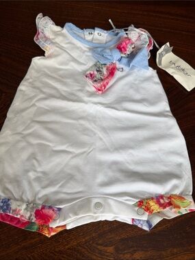 Baby Girl White Floral Trim Romper with Bow - Byblos Style size 1 month